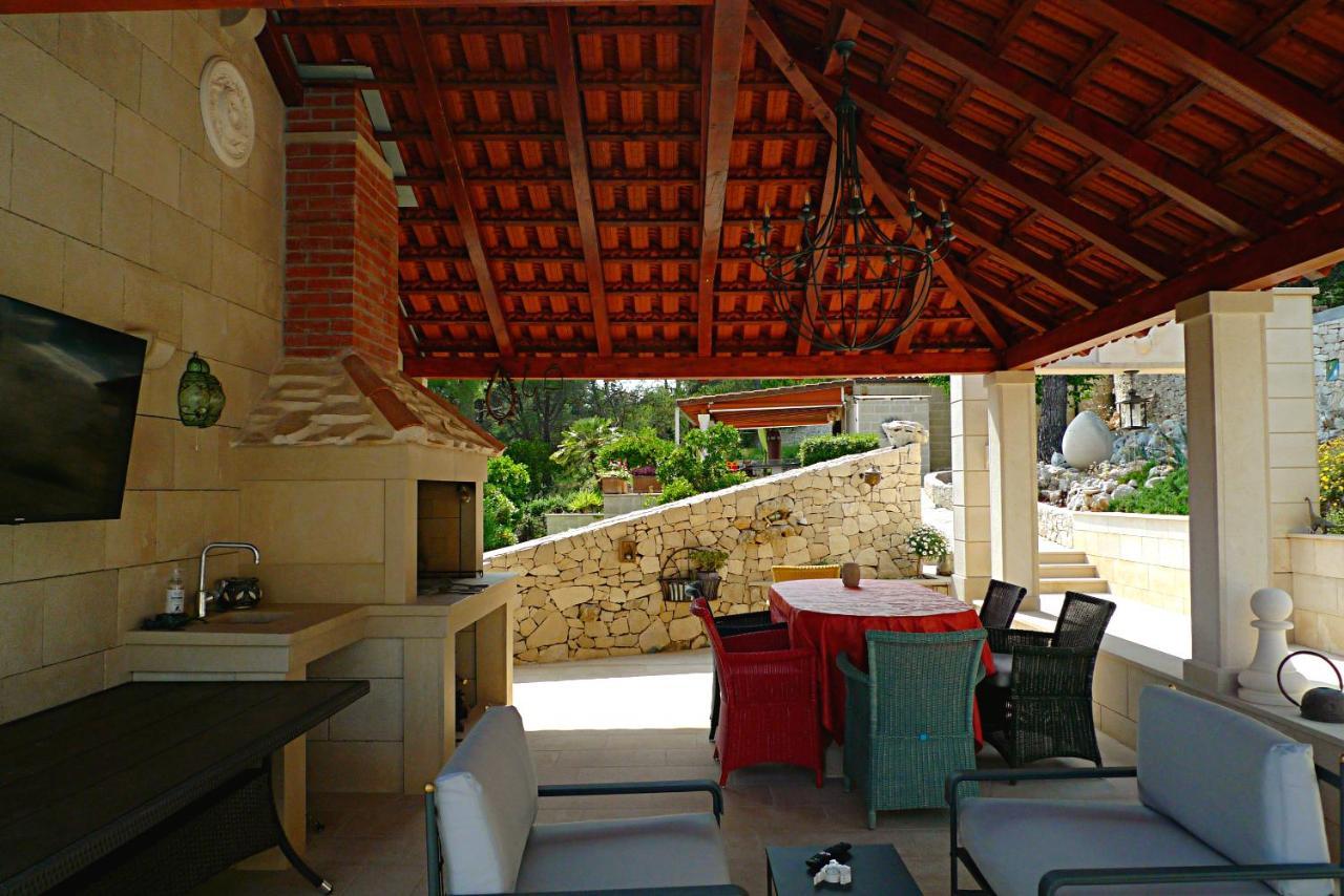Ursa Minor Villa Sumartin Ngoại thất bức ảnh