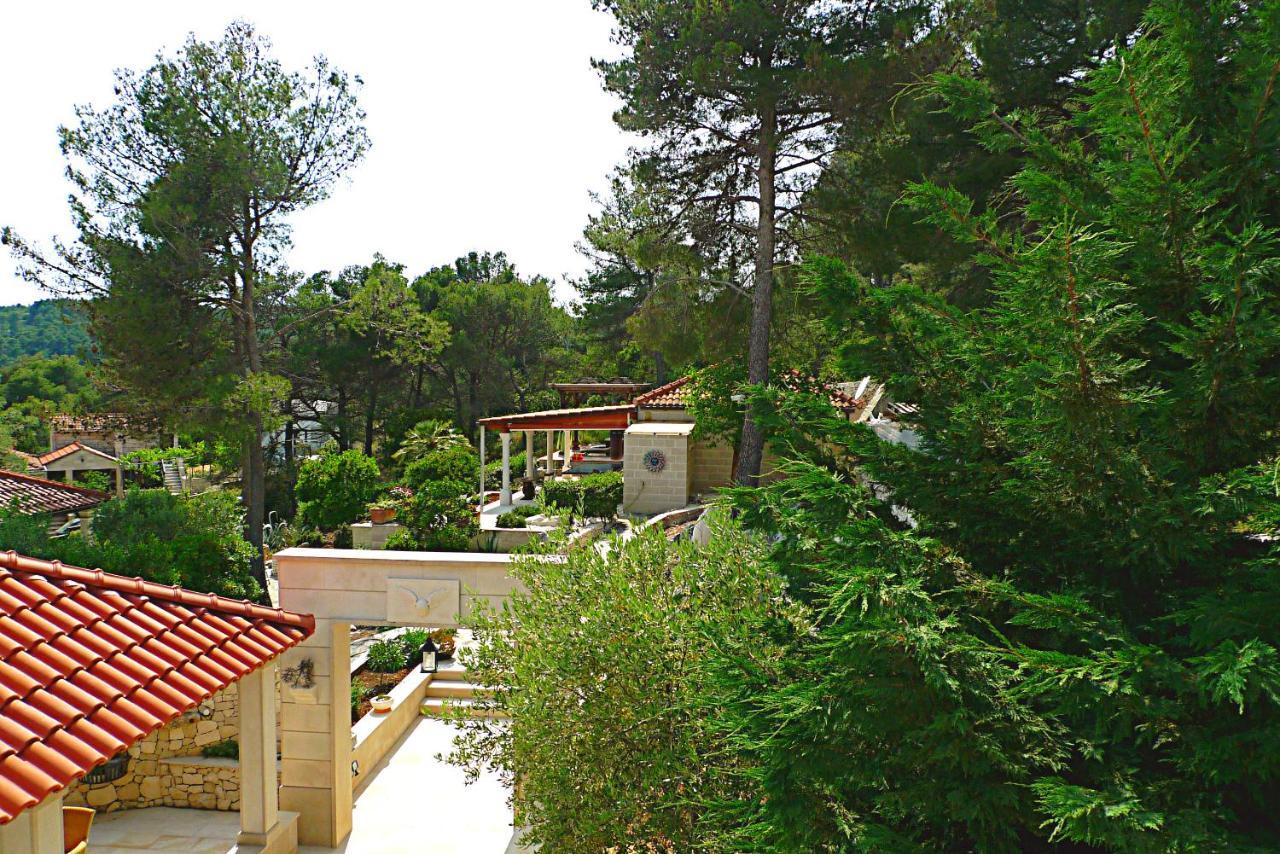 Ursa Minor Villa Sumartin Ngoại thất bức ảnh
