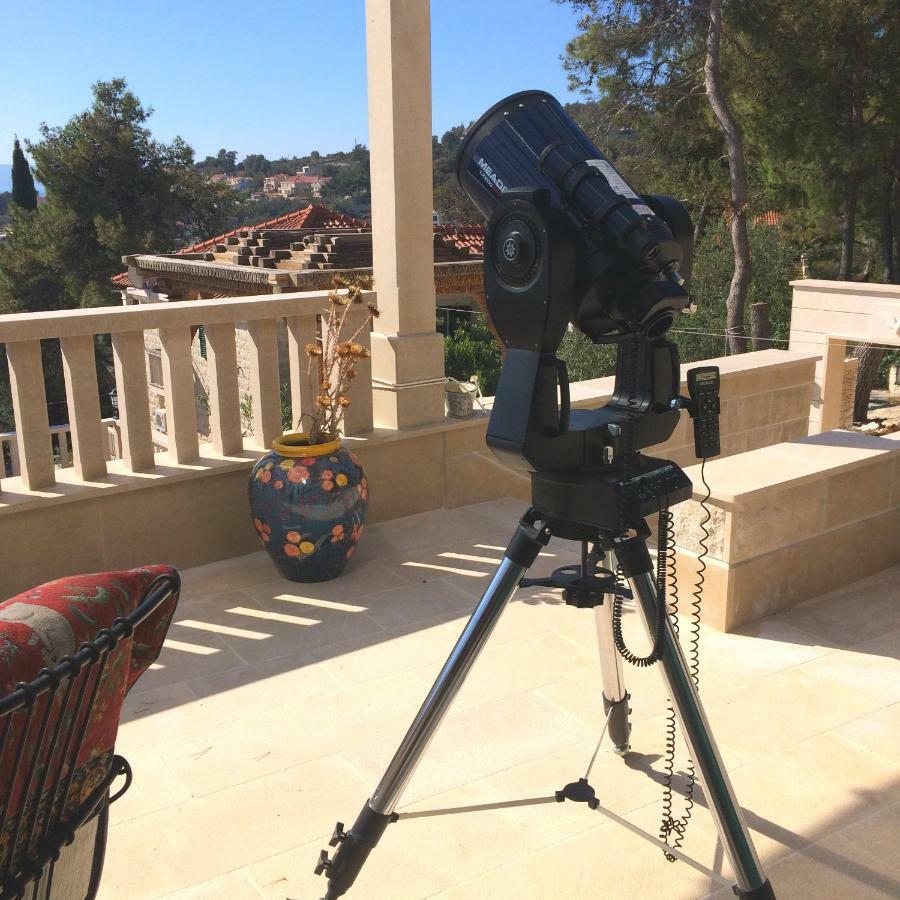 Ursa Minor Villa Sumartin Ngoại thất bức ảnh